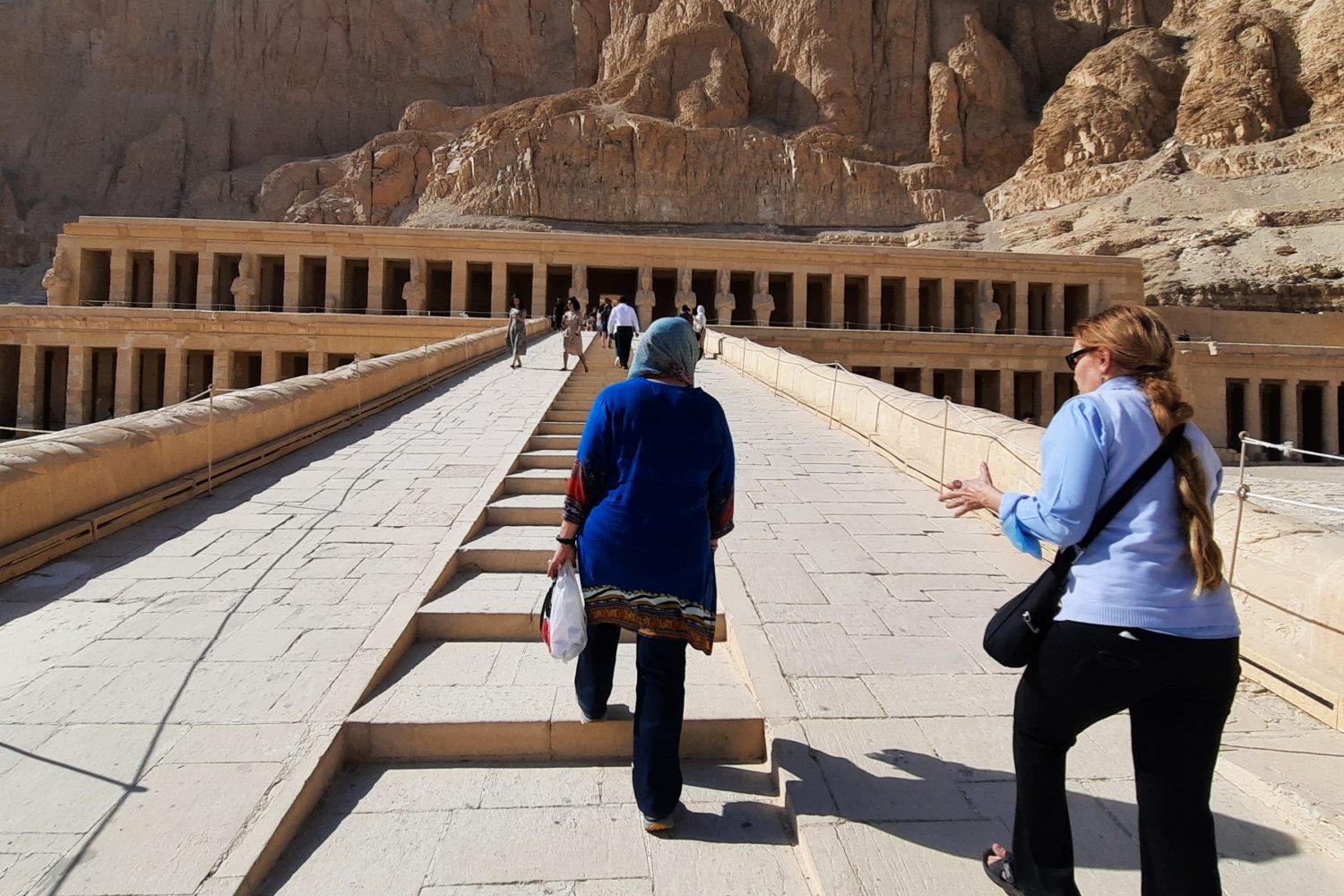 day tour to Luxor from hurghada