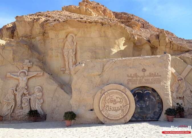 Private historic day tour to Saint Anthony and Saint Paul ancient monasteries from Hurghada